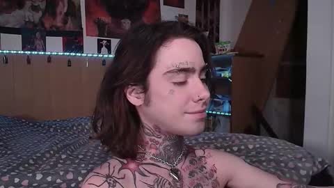 Snapshot of juuzou_kit chatting on 15, 3, 2026 Juuzou hehim u can call me Juz online show from 15, 3, 2026