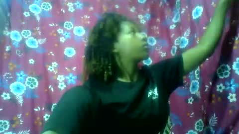 juvanie98 online show from 2, 4, 2026