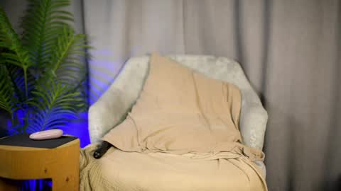 Snapshot of juwenta chatting on 6, 4, 2026 Kristina online show from 6, 4, 2026