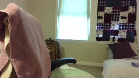 Wolf online show from 3, 3, 2025