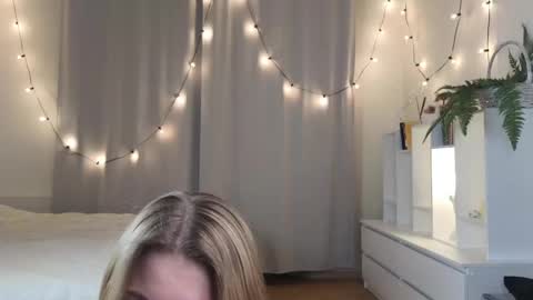 Sinikka online show from 6, 3, 2025