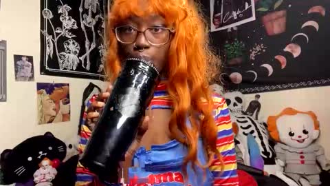 Aki Kim online show from 30, 10, 2025