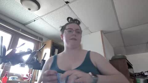 Snapshot of k1t_kat97 chatting on 3, 3, 2026 k1t_kat97 online show from 3, 3, 2026