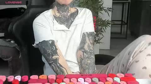 Alice online show from 30, 4, 2026