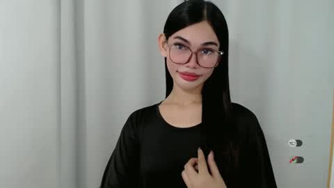 Snapshot of kaamy_dake chatting on 4, 11, 2025 KAAMY online show from 4, 11, 2025