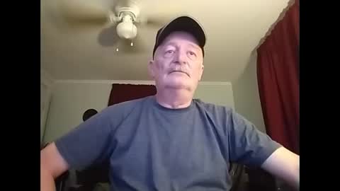 Snapshot of kabriggs136 chatting on 8, 2, 2025 kabriggs136 online show from 8, 2, 2025