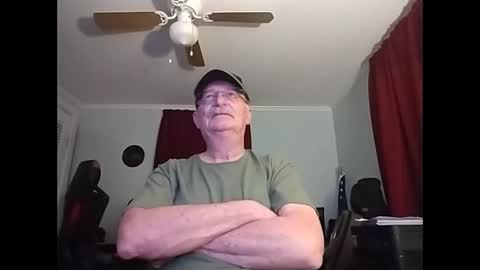 Snapshot of kabriggs136 chatting on 18, 2, 2025 kabriggs136 online show from 18, 2, 2025
