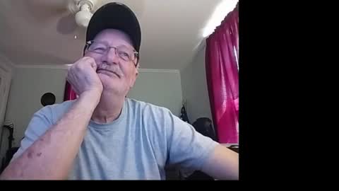 Snapshot of kabriggs136 chatting on 1, 10, 2025 kabriggs136 online show from 1, 10, 2025