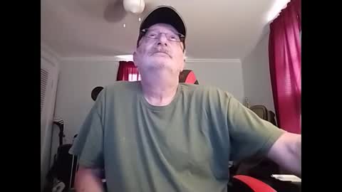 Snapshot of kabriggs136 chatting on 6, 10, 2025 kabriggs136 online show from 6, 10, 2025