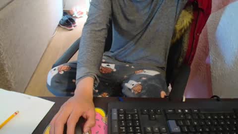 Snapshot of kael_art_d chatting on 12, 3, 2025 kael_art_d online show from 12, 3, 2025