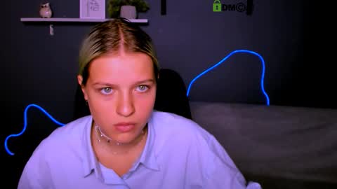 kaela_spell_ online show from 30, 9, 2025