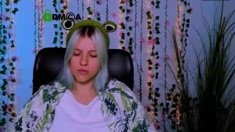 kaela_spell_ online show from 2, 10, 2025