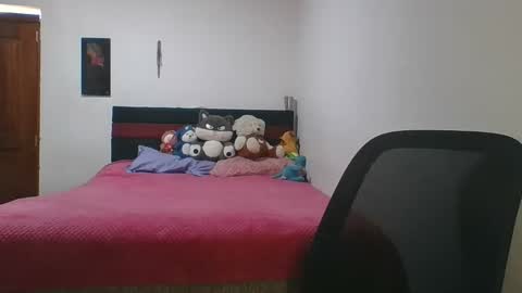 KAHELIINDEPENDENT MODEL online show from 7, 2, 2026