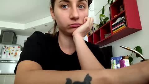 kahumishis online show from 6, 11, 2025