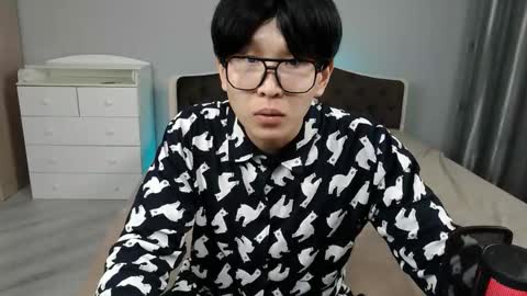 Snapshot of kai_chicken chatting on 4, 12, 2025 Kai Chicken online show from 4, 12, 2025