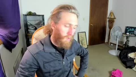 Kaiku77 online show from 5, 3, 2025