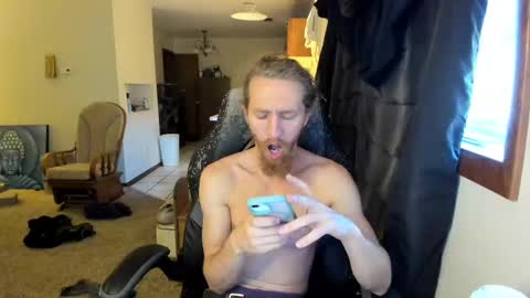 Kaiku77 online show from 3, 10, 2025