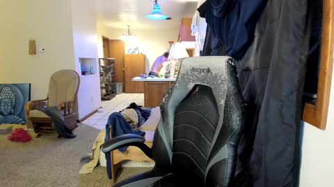 Kaiku77 online show from 4, 10, 2025