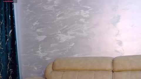 Kaila Lewis online show from 12, 5, 2026