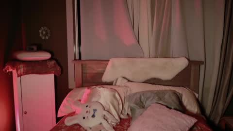 Snapshot of kaileeshy chatting on 19, 11, 2025 Kailee Smile online show from 19, 11, 2025