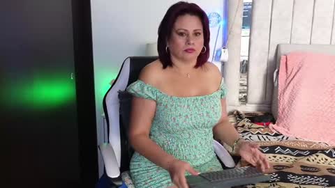 Snapshot of kaily_jonness chatting on 18, 12, 2024 kaily jonness online show from 18, 12, 2024