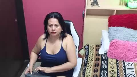 kaily jonness online show from 13, 10, 2025