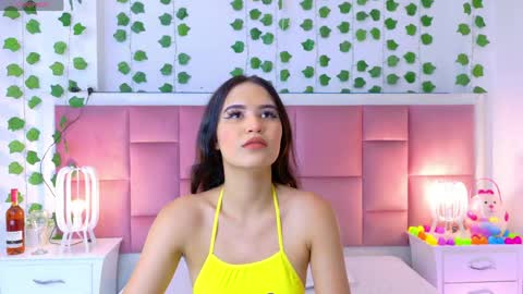 Snapshot of kaily_sweet1 chatting on 24, 4, 2026 kelly online show from 24, 4, 2026