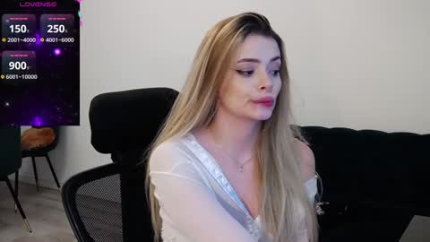 Snapshot of kailyn_moen01 chatting on 2, 12, 2024 Kailyn online show from 2, 12, 2024