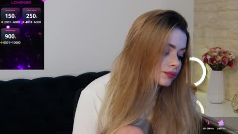 Snapshot of kailyn_moen01 chatting on 6, 12, 2024 Kailyn online show from 6, 12, 2024