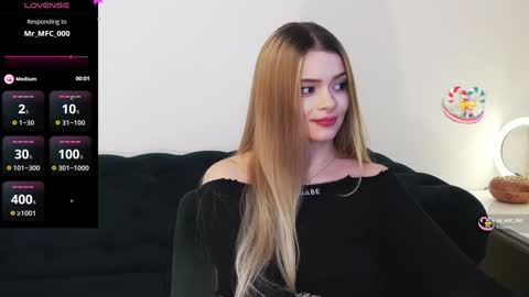 Snapshot of kailyn_moen01 chatting on 15, 12, 2024 Kailyn online show from 15, 12, 2024