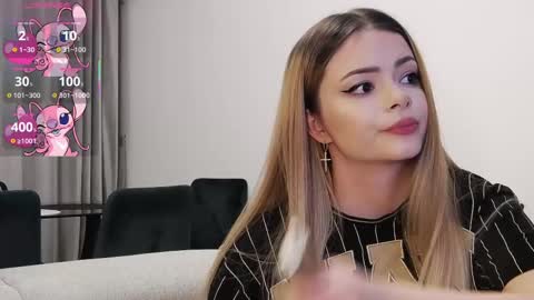 Snapshot of kailyn_moen01 chatting on 2, 3, 2025 Kailyn online show from 2, 3, 2025