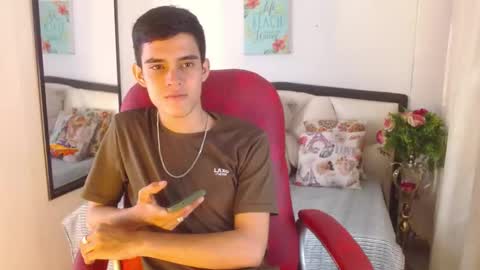 Snapshot of kain_noir_ chatting on 19, 10, 2025 K A I N online show from 19, 10, 2025