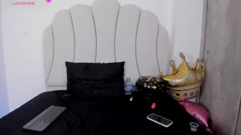 Kaity Lane online show from 5, 3, 2025