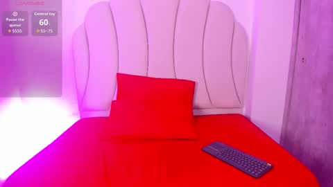 Snapshot of kaity_layne chatting on 18, 2, 2026 Kaity Lane online show from 18, 2, 2026