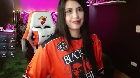 Snapshot of kalanypatterson25 chatting on 5, 11, 2025 kalany and jeremy online show from 5, 11, 2025