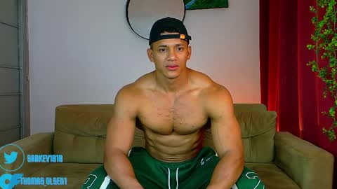 Snapshot of kale_tomson chatting on 27, 4, 2026 kale thomson online show from 27, 4, 2026
