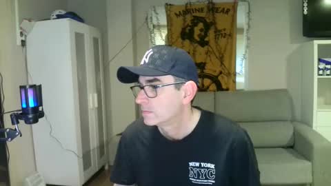 Snapshot of kalem48 chatting on 21, 1, 2025 MusicMen49 online show from 21, 1, 2025
