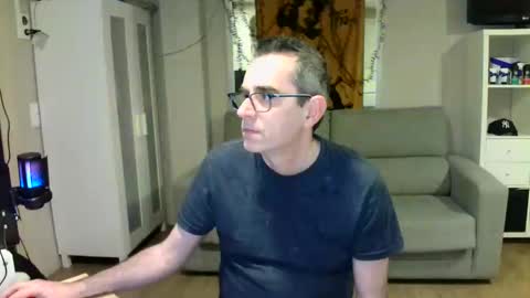 Snapshot of kalem48 chatting on 27, 1, 2025 MusicMen49 online show from 27, 1, 2025