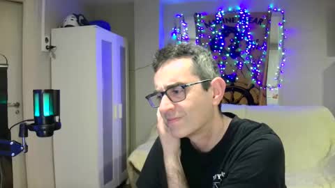 Snapshot of kalem48 chatting on 5, 2, 2025 MusicMen49 online show from 5, 2, 2025