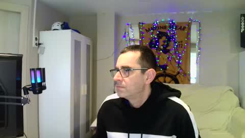 Snapshot of kalem48 chatting on 23, 2, 2025 MusicMen49 online show from 23, 2, 2025