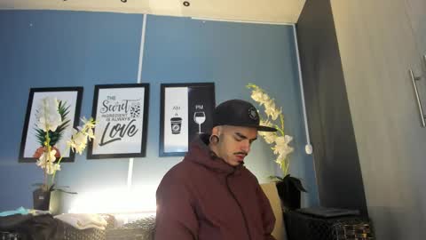 Snapshot of kaletattoos chatting on 23, 10, 2025 Kale online show from 23, 10, 2025