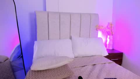 Kali Bloom  online show from 9, 5, 2026