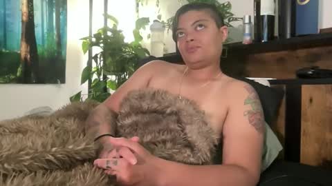 Snapshot of kalinature chatting on 7, 4, 2026 kalinature online show from 7, 4, 2026