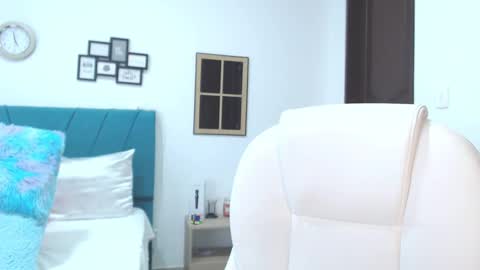 Kamilalopez online show from 2, 12, 2024