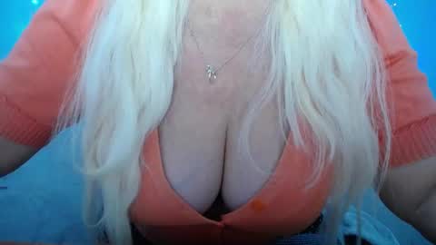 Snapshot of kamaliasim chatting on 20, 1, 2025 KamaliaSim online show from 20, 1, 2025