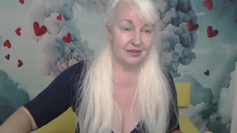 Snapshot of kamaliasim chatting on 2, 2, 2025 KamaliaSim online show from 2, 2, 2025