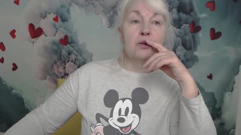 Snapshot of kamaliasim chatting on 3, 2, 2025 KamaliaSim online show from 3, 2, 2025