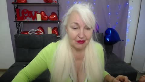 Snapshot of kamaliasim chatting on 2, 3, 2025 KamaliaSim online show from 2, 3, 2025