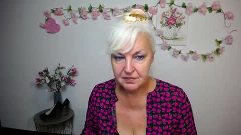 Snapshot of kamaliasim chatting on 8, 9, 2025 KamaliaSim online show from 8, 9, 2025