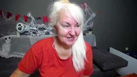 Snapshot of kamaliasim chatting on 1, 11, 2025 KamaliaSim online show from 1, 11, 2025